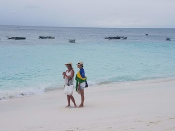 baraka aquarium bungalows