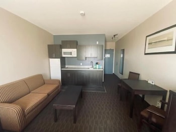 Super 8 By Wyndham Estevan,Saskatoon>>Estevan,3 star