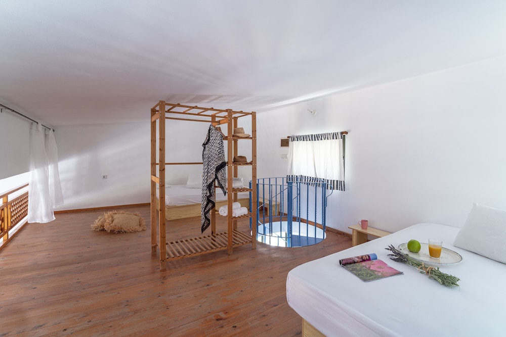 eco beach and magic garden