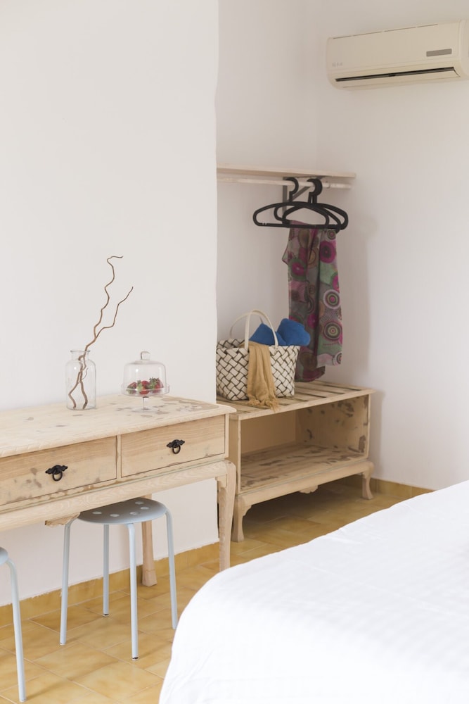 eco beach and magic garden