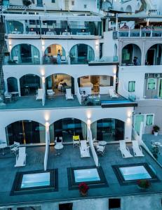 kratiras view luxury suites