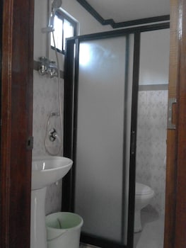 vali joe travel lodge