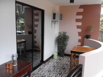vali joe travel lodge