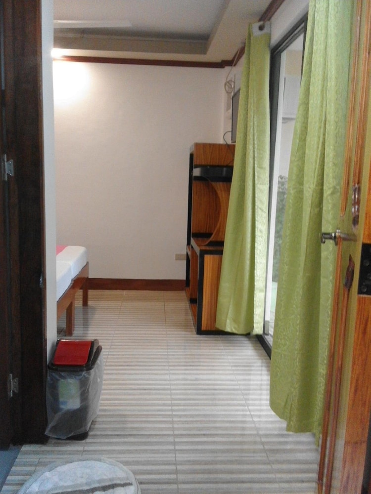 vali joe travel lodge