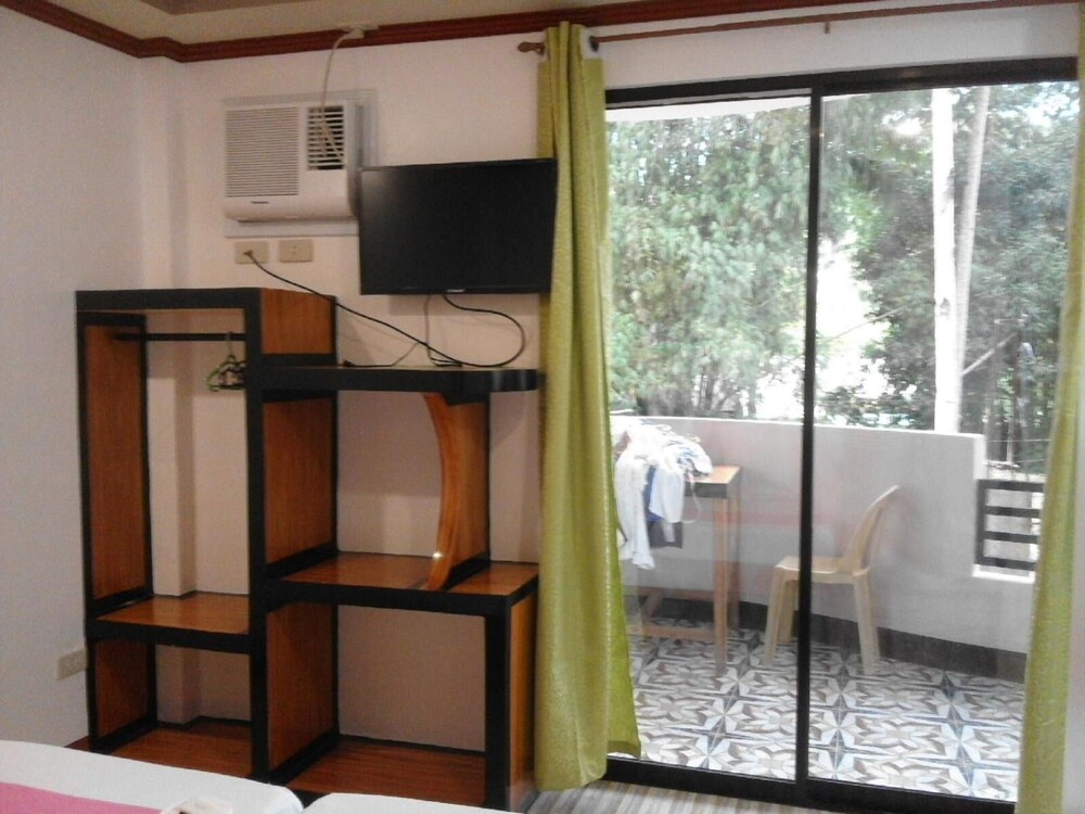 vali joe travel lodge
