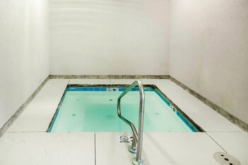 Quality Inn Parsons North,Labette>>Independence,3 star