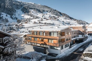 Sporthotel Chalets,Bludenz>>Austrian Alps,4 star