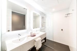 sage hotel james street