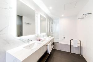 sage hotel james street