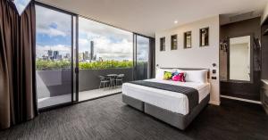 sage hotel james street