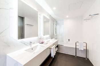 Sage Hotel James Street,Fortitude Valley>>Brisbane,4 star