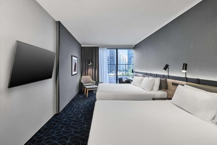 vibe hotel melbourne docklands