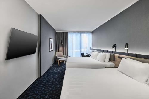 vibe hotel melbourne docklands