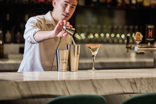 vibe hotel melbourne docklands