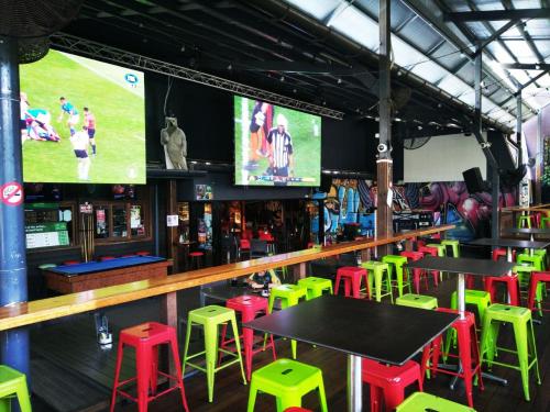 the jack backpackers