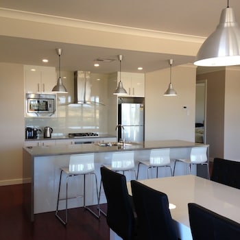 Neagles Retreat Villas,Boconnoc Park>>Adelaide,4 star