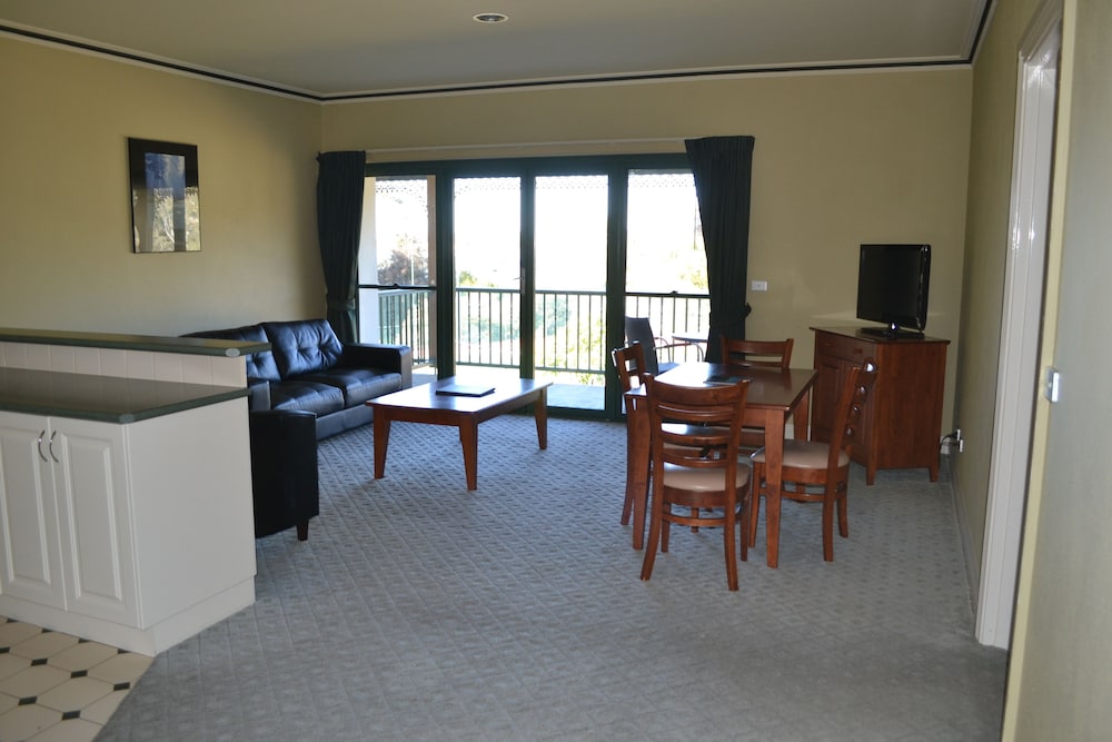yarrawonga mulwala golf club resort