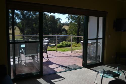 yarrawonga mulwala golf club resort