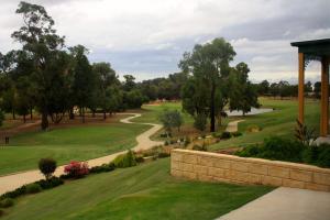 yarrawonga mulwala golf club resort