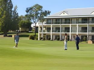 yarrawonga mulwala golf club resort