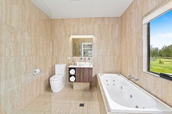 Ana Mandara Luxury Retreat,Port Macquarie>>New South Wales,4 star