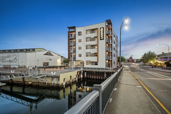 Quest Port Adelaide,Hahndorf>>Adelaide,4 star