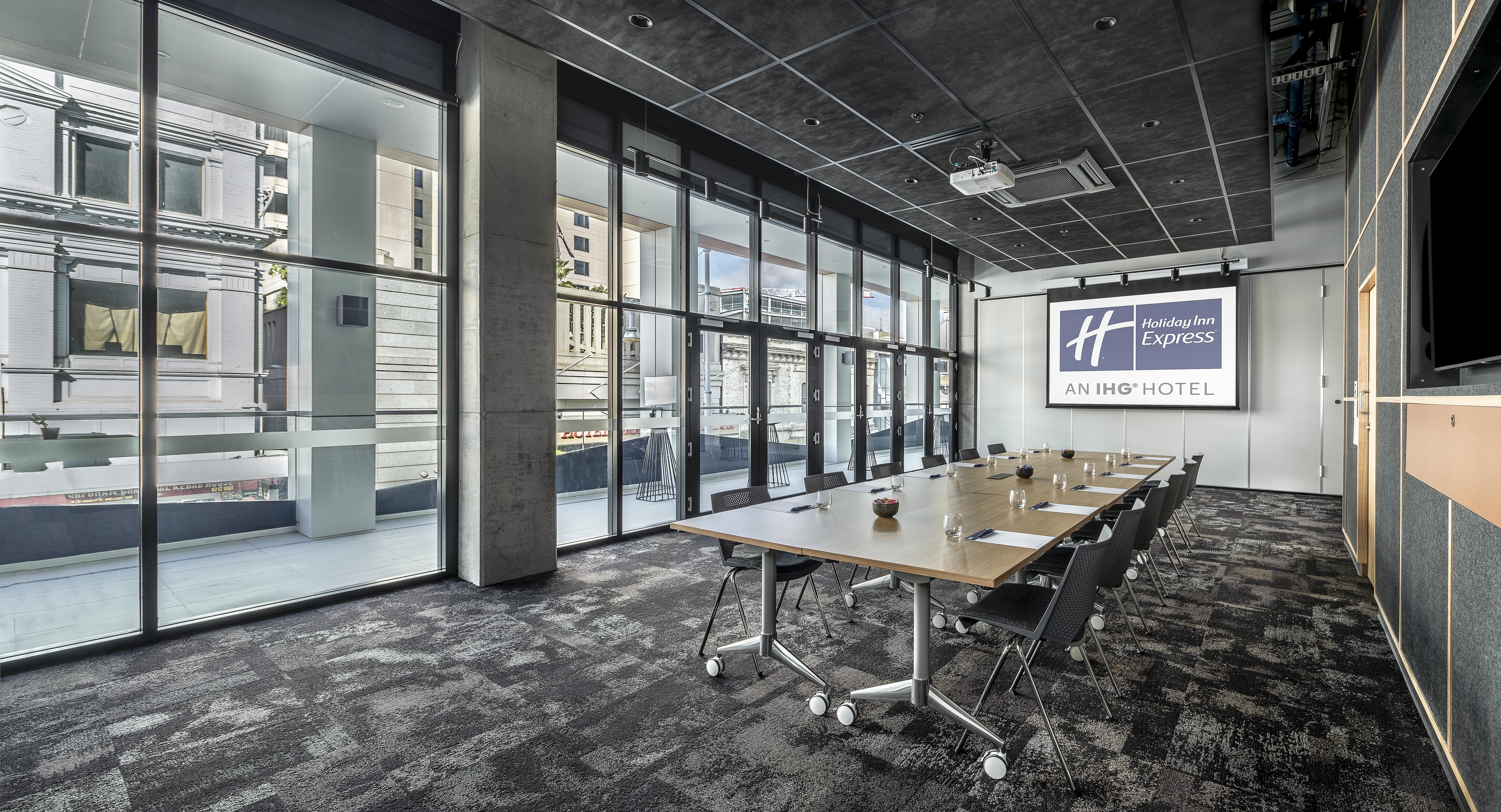 holiday inn express adelaide city centre by ihg