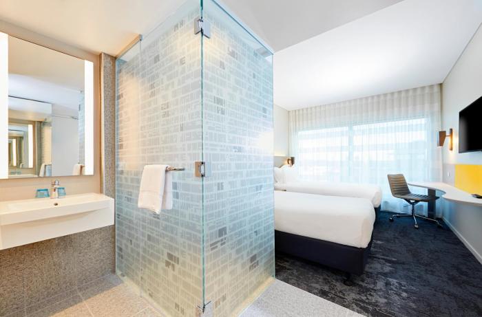 holiday inn express adelaide city centre by ihg