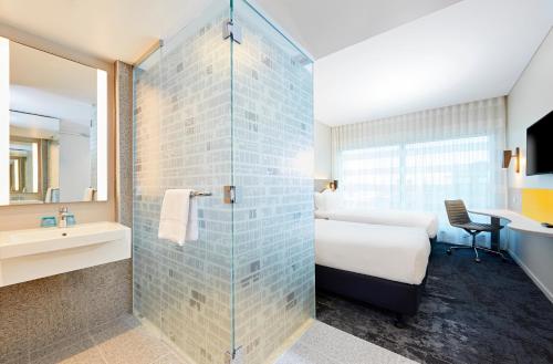 holiday inn express adelaide city centre by ihg