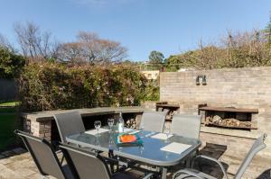 Sunrise At Penguin,Devonport>>Barrington,4 star