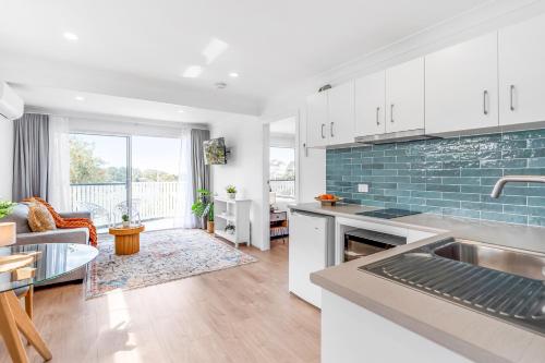 mollymook