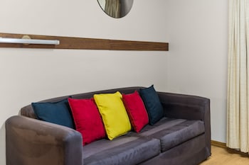 castlereagh motor inn