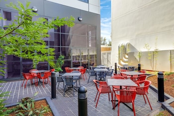 travelodge hotel sydney airport