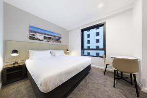 travelodge hotel sydney airport