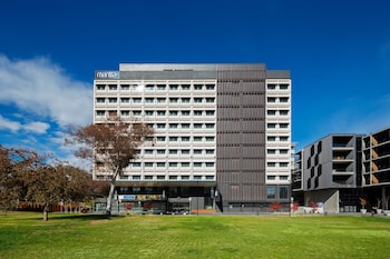 Mantra Macarthur Canberra,Canberra>>Braddon,4 star
