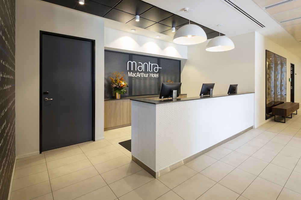 mantra macarthur canberra