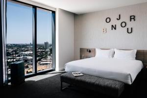 novotel melbourne south wharf