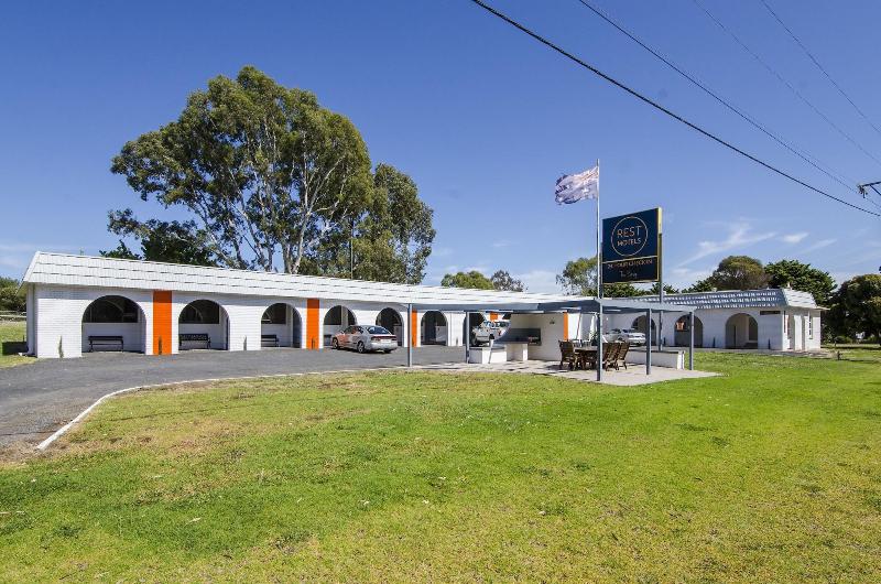 Rest Motels Naracoorte,Naracoorte>>Mount Light,3 star