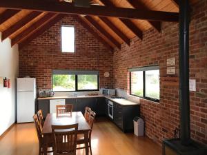 Prom Coast Holiday Lodge,Fish Creek>>Falls Creek,4 star