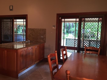 Relaxin,Berrilee>>Arcadia,3 star