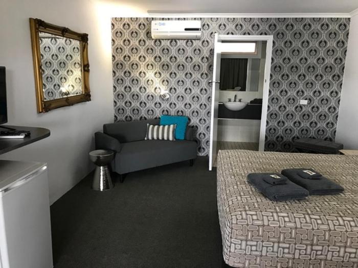 gin gin central motel