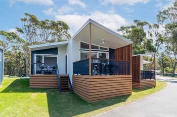 big4 tasman holiday parks racecourse beach