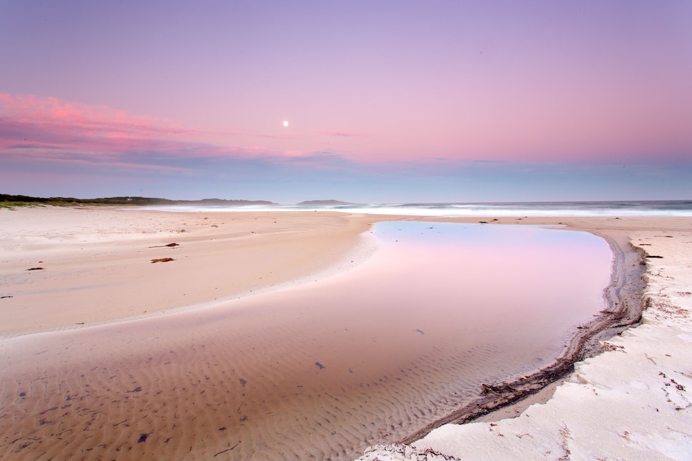 big4 tasman holiday parks racecourse beach
