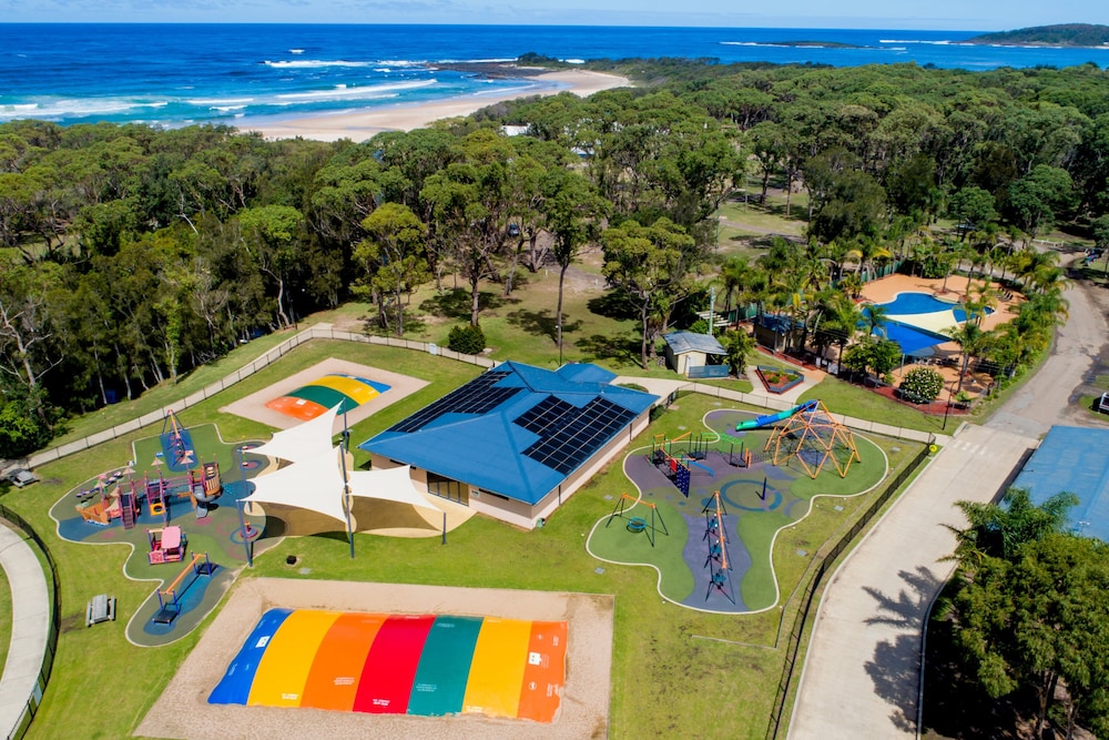 big4 tasman holiday parks racecourse beach