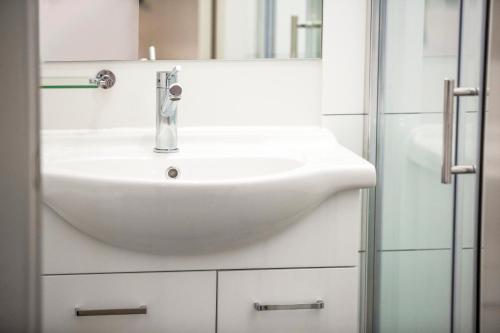 nightcap at hume hotel