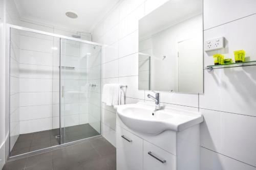 nightcap at hume hotel