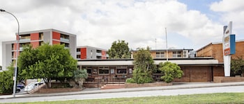 nightcap at hume hotel