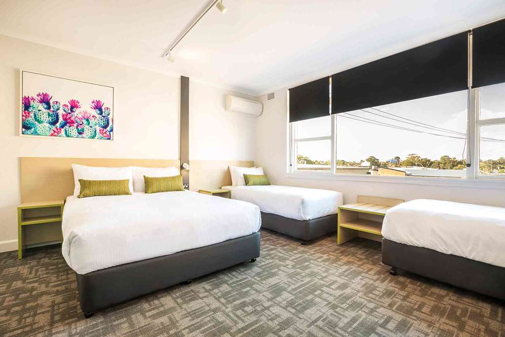 nightcap at hume hotel