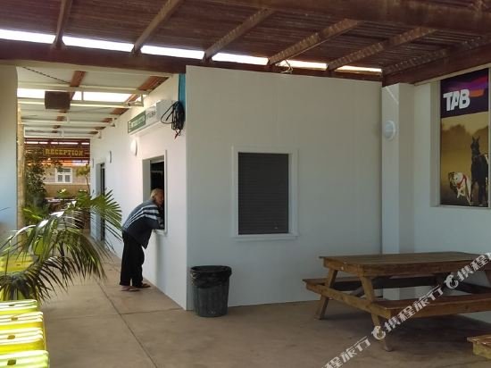 Shark Bay Hotel,Shark Bay>>Denham,3 star