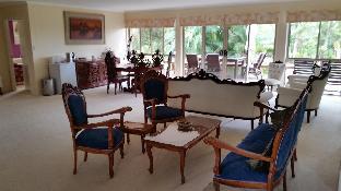 Hilltop Hideaway,Diddillibah>>Coolum Beach,4 star